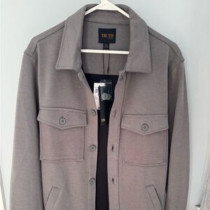 NWT! Men’s Truth by Republic shirt jacket in color sage with black interior!